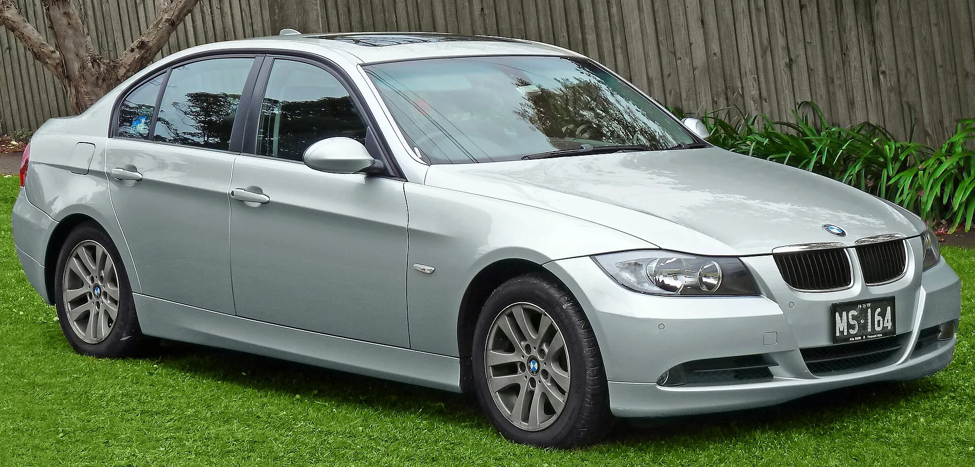 Serie 3 Sedán E90