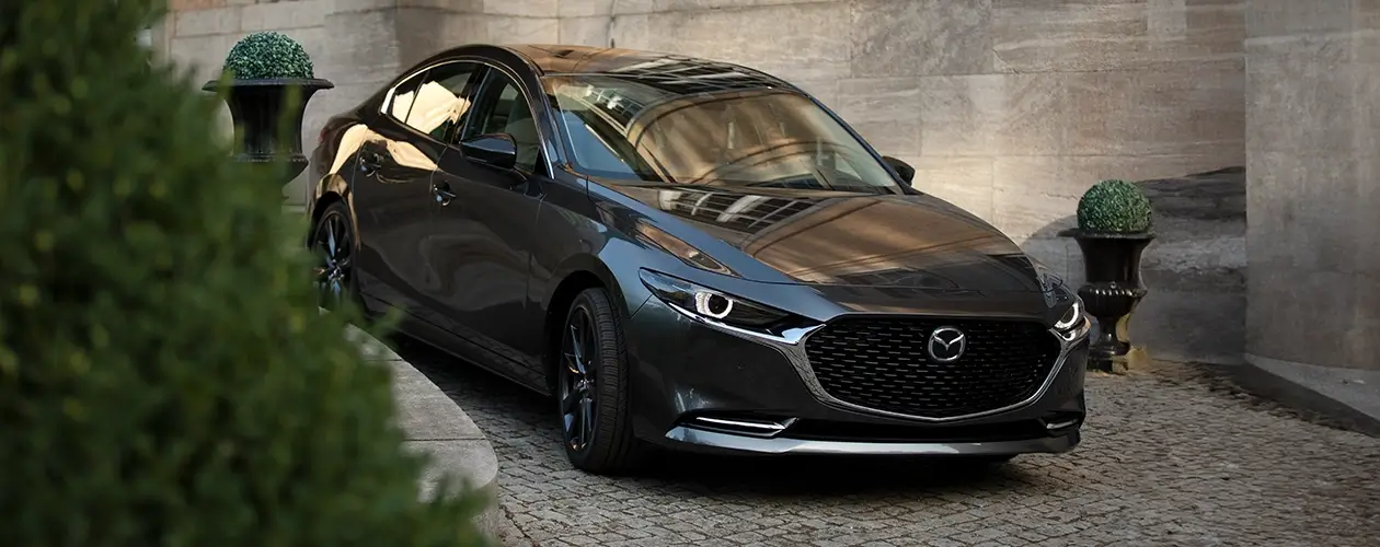 Mazda 3 Sedán
